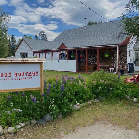 Rose Cottage Bed & Breakfast Валмаунт Екстериор снимка